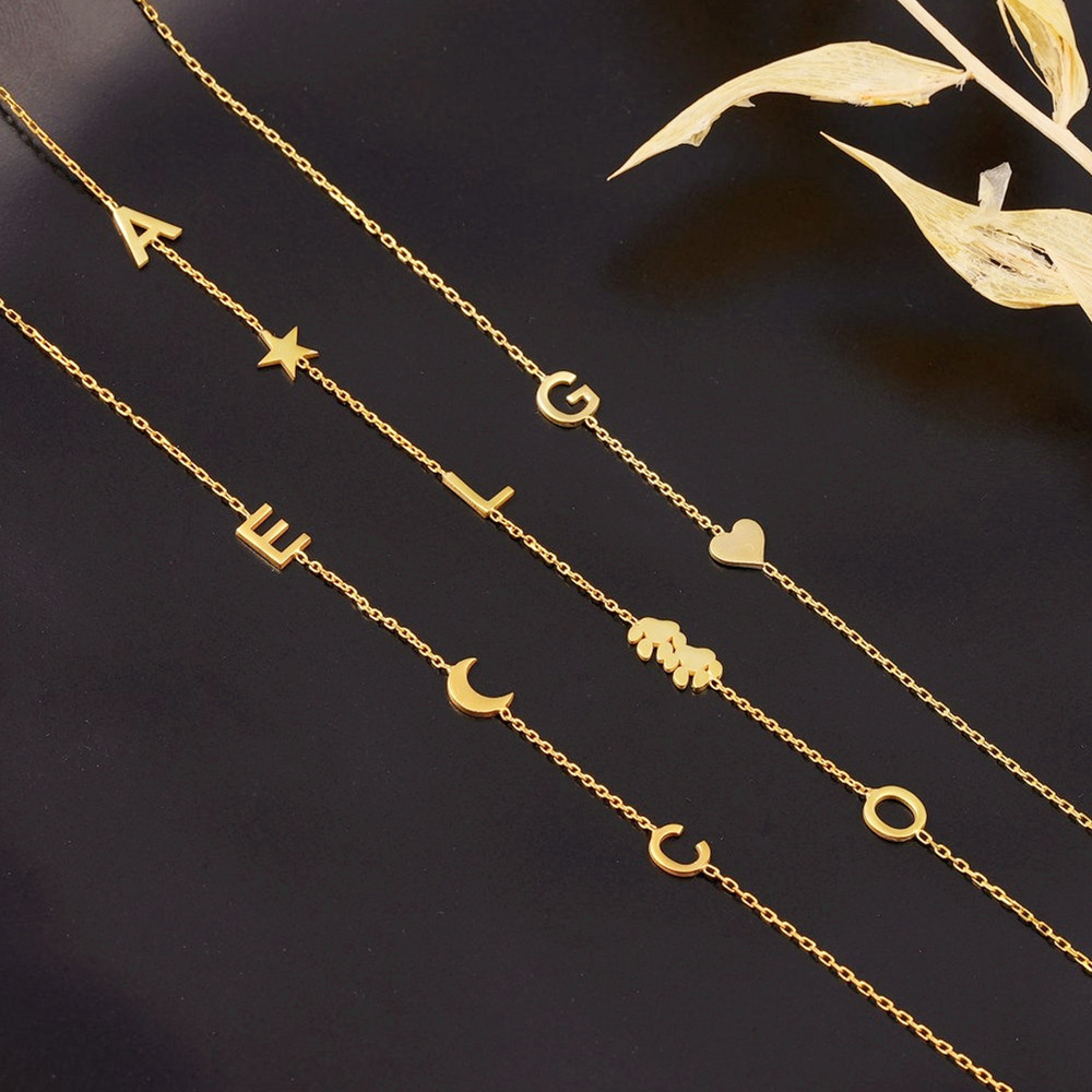 Birth Flower Necklace - Kalung Inisial Nama yang Dibuat Sesuai